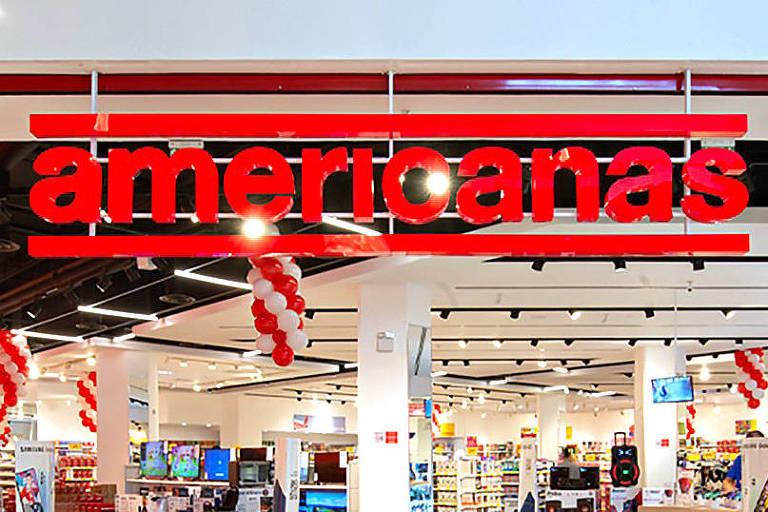 Fachada de loja em que se lê em vermelho Americanas