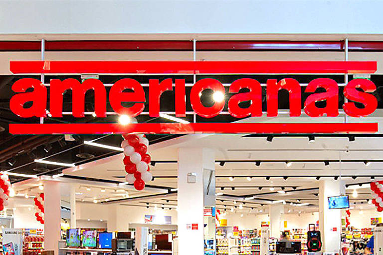 Fachada de loja em que se lê em vermelho Americanas