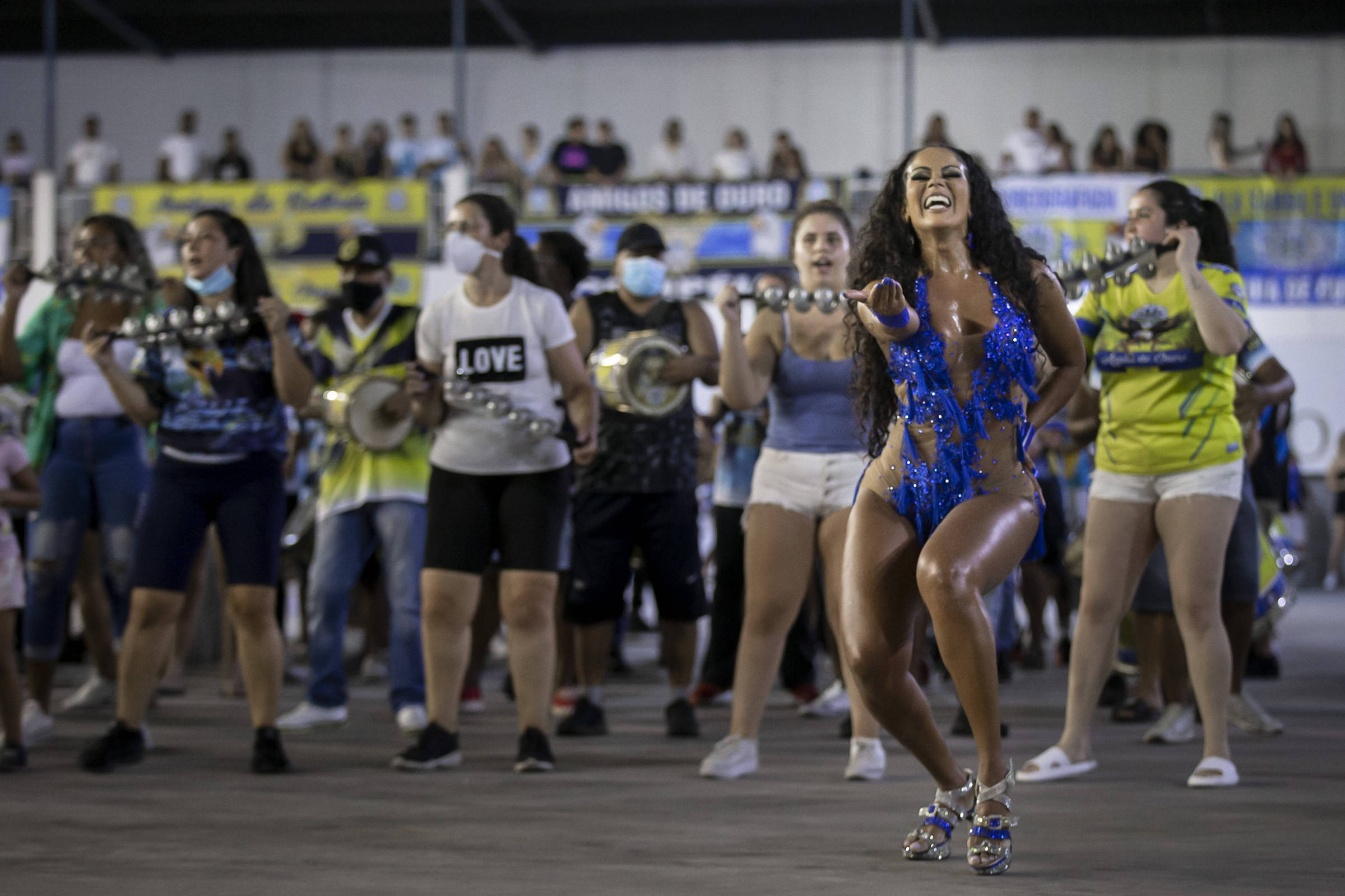 Stream Carnaval en Brasil con Escola do Samba