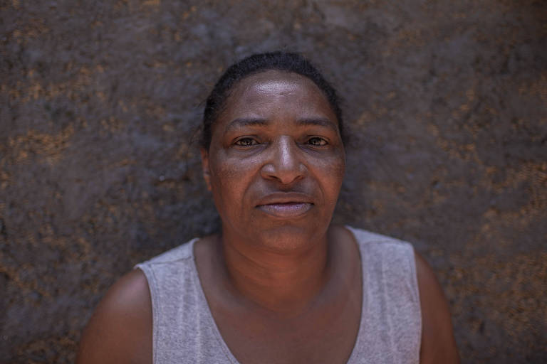Cenir da Silva, 52, mora no bairro Floresta e não saiu de sua casa 