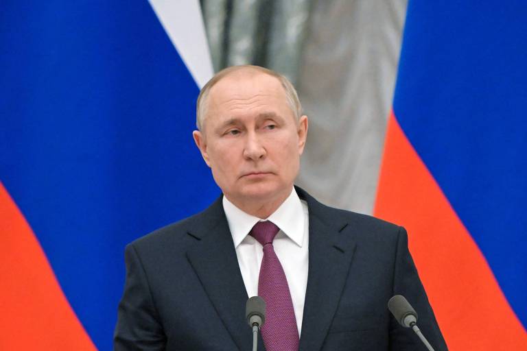 O presidente russo, Vladimir Putin, durante entrevista coletiva no Kremlin, em Moscou