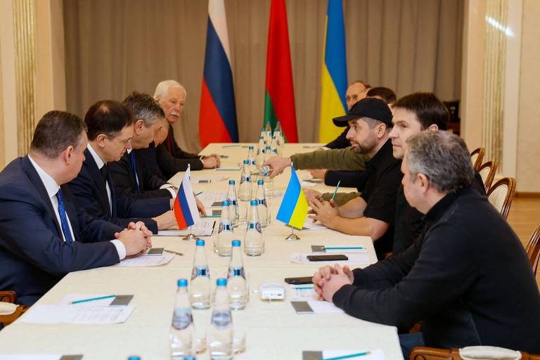 Saiba quem é quem na 1ª negociação entre Ucrânia e Rússia na Belarus