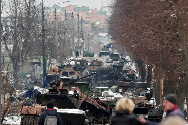 Rússia bombardeia segunda maior cidade da Ucrânia; veja fotos do 7º dia de conflito na Europa
