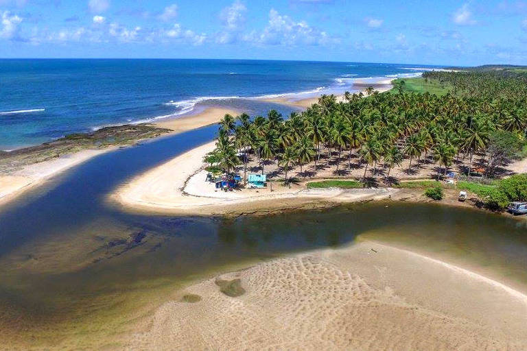 Dunas de Marapé, em Jequiá da Praia, em Alagoas; destino oferece diferentes paisagens, incluindo mangues e falésias, a apenas uma hora de estrada de Maceió