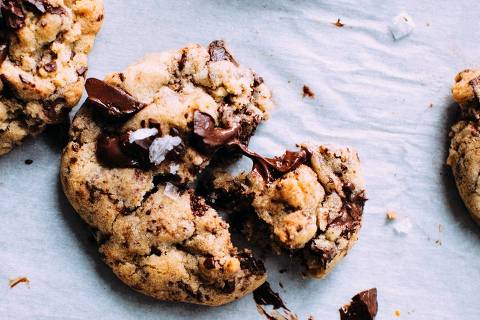 Cookies de baunilha com chocolate - Web Stories 