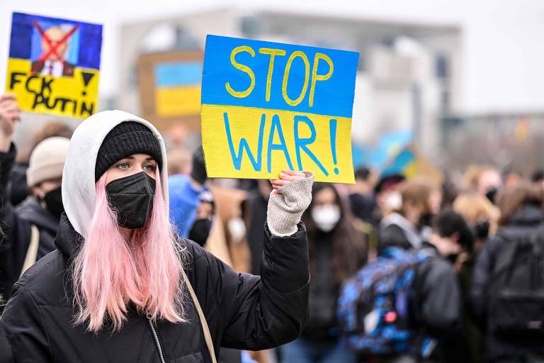 Manifestação em Berlim contra a guerra na Ucrânia
