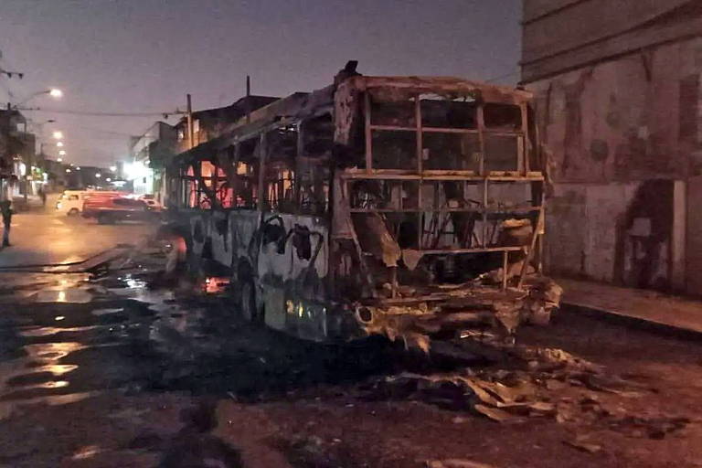 Ônibus incendiado em Belo Horizonte