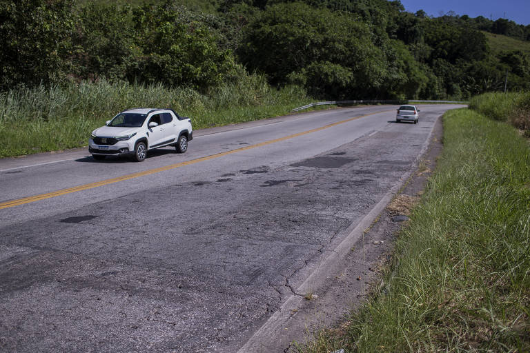 Corte no Orçamento federal deixa estradas sem manutenção