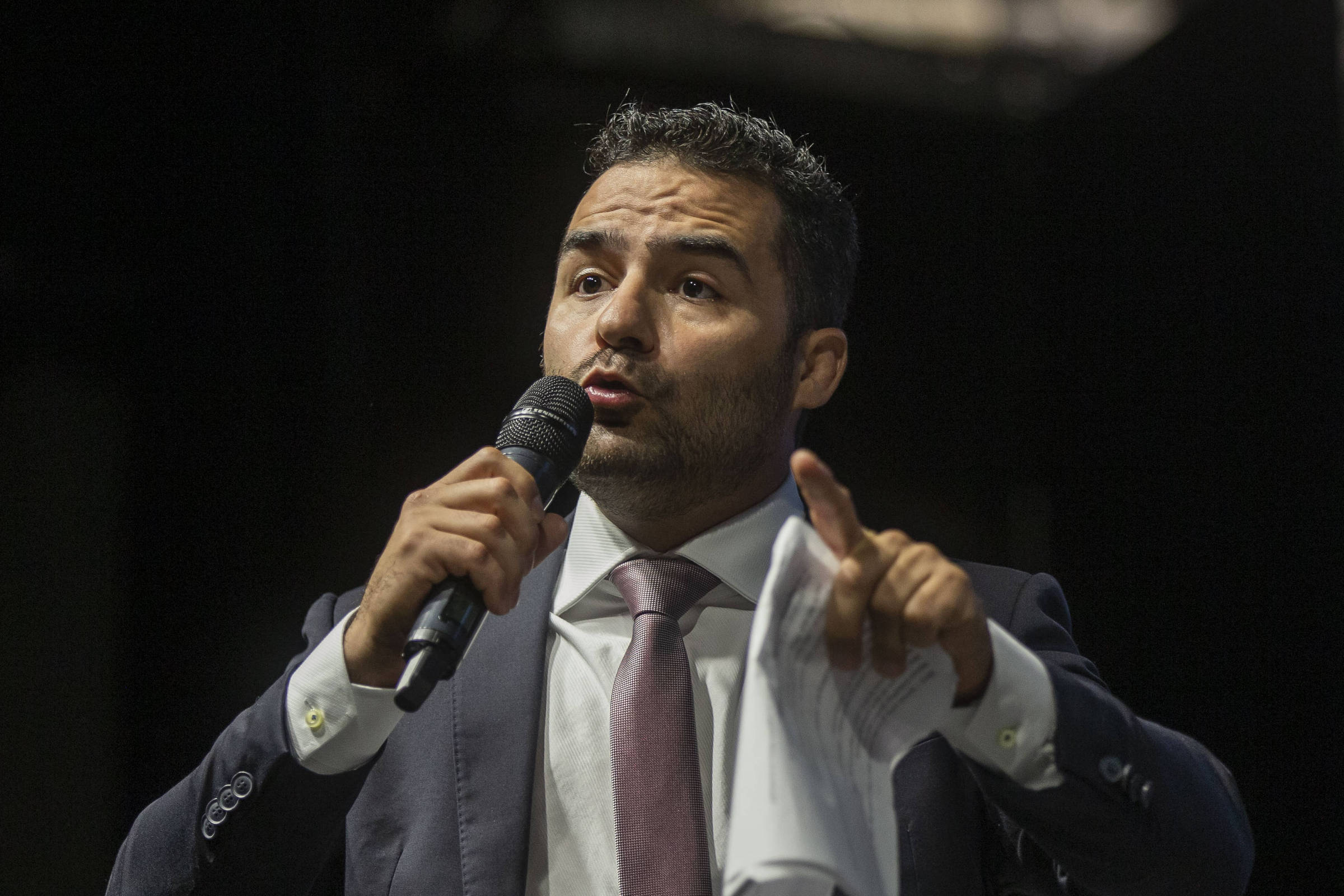 Quem é quem na comissão que avaliará punição a Arthur do Val na Assembleia de SP - UOL