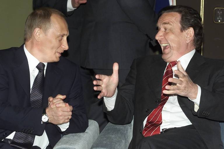 Ex-líderes europeus que fizeram fortuna com empresas russas resistem a cortar laços