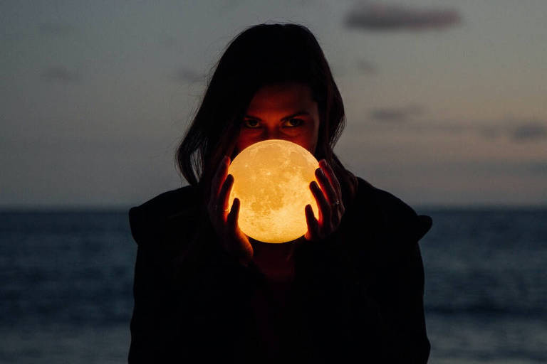 Lunação interna: Veja o que a fase da Lua que você menstrua diz sobre você