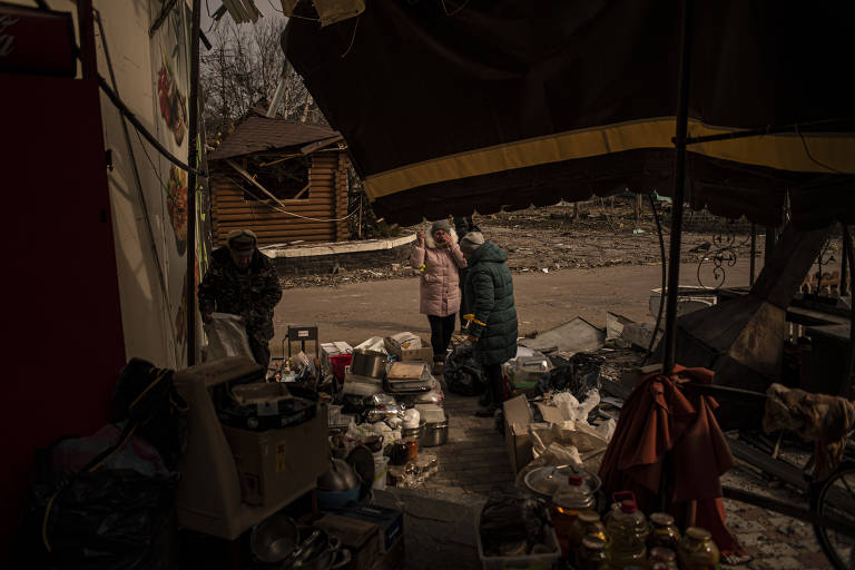 Lanchonete de Barishivka horas depois dos bombardeios
