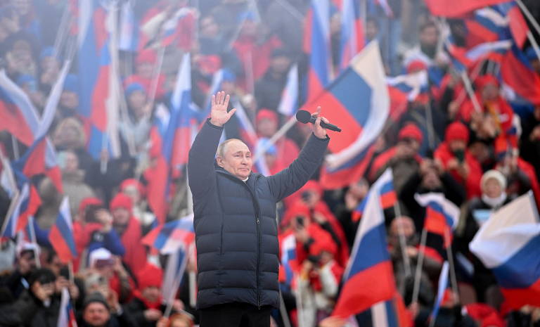 Putin discursa em evento de oito anos de anexação da Crimeia no 23º dia da guerra