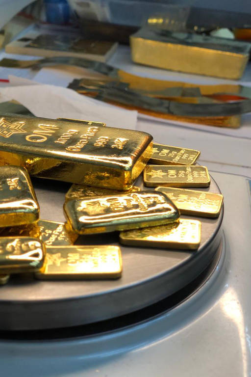 Investimento em ouro deve ser visto como um tipo de seguro para a carteira, defendem especialistas