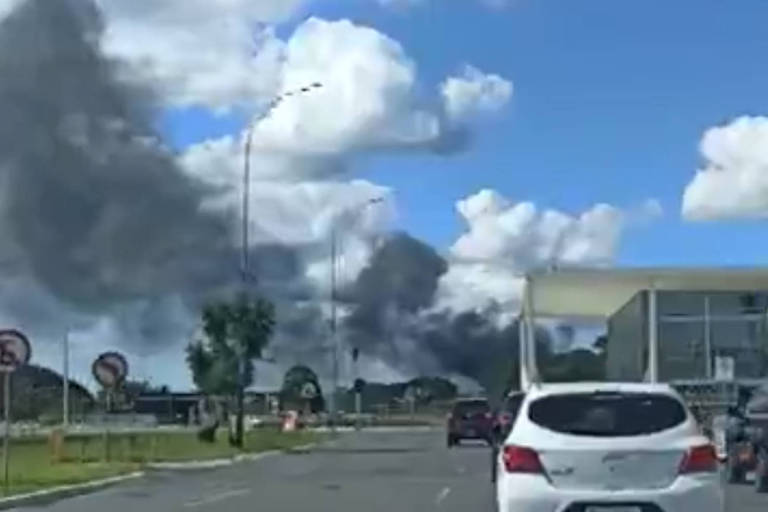 Incêndio atinge garagem do Palácio do Planalto neste sábado