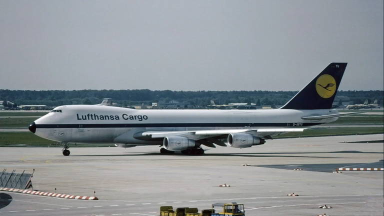 Conheça o Boeing 747-200, o primeiro widebody da empresa