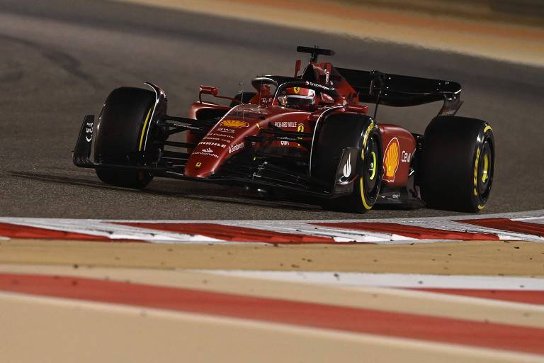 Leclerc vence GP do Bahrein, e temporada da F1 começa com dobradinha da Ferrari