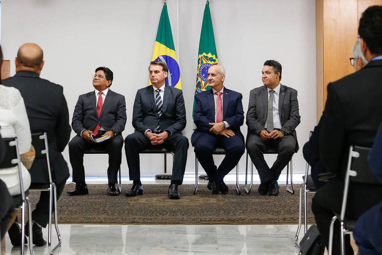'Pastor do MEC' já agradeceu 'apreço' de Bolsonaro e tinha amigos na bancada evangélica