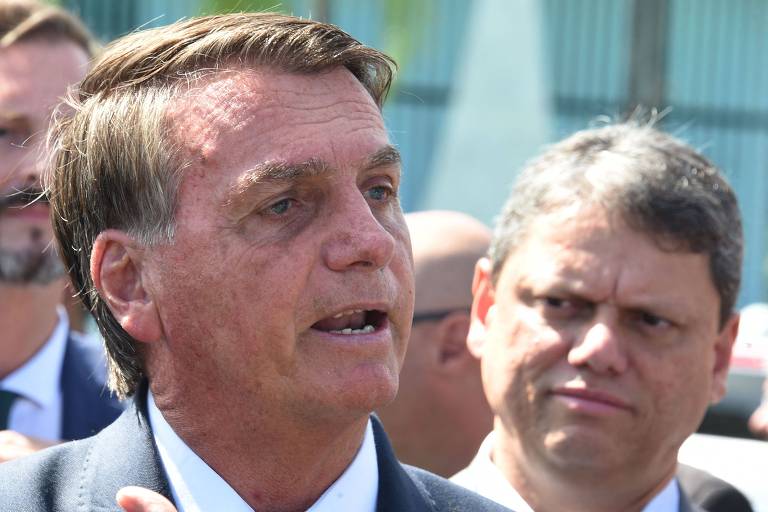 Em ataque neste ano, Bolsonaro disse que uma empresa contratada pelo PL, seu atual partido, fará auditoria nas eleições de 2022; o presidente ameaçou o TSE ao afirmar que os resultados podem complicar a corte se constatarem que é impossível auditar o processo