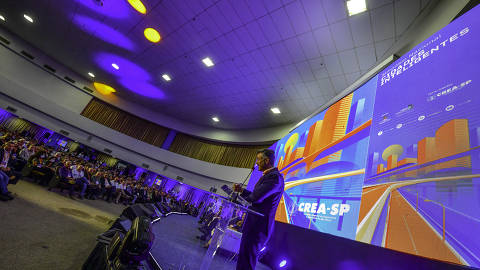 Vinicius Marchese, presidente do Crea-SP, na abertura do evento da entidade, em São José dos Campos