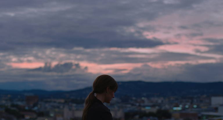 Cena do filme 'A Pior Pessoa do Mundo', dirigido pelo norueguês Joachim Trier 