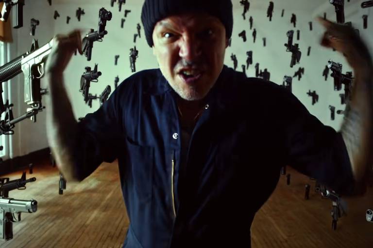 Em 'This Is Not America', Residente critica os EUA, mas se dirige ao Grammy