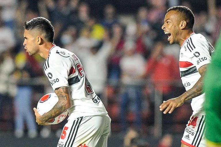 Rodrigo Nestor comemora gol em partida do São Paulo contra o São Bernardo