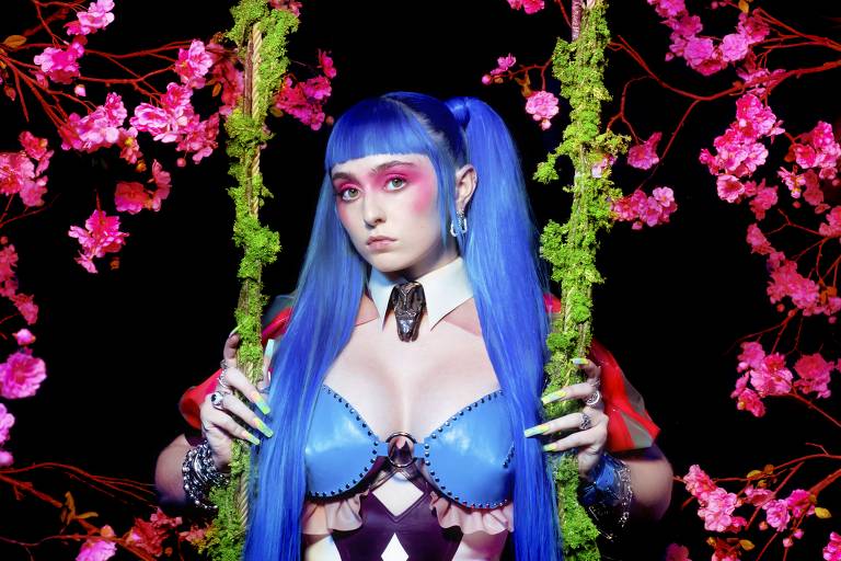 A americana Ashnikko, que mistura pop e rap a um visual inspirado na cultura japonesa, toca na sexta (25) no Lollapalooza
