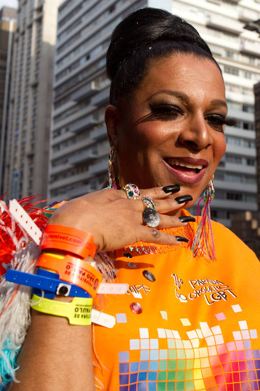 Apresentadora na CCXP, Queen B quer inspirar comunidade LGBT