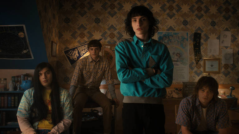 Ator de 'Stranger Things' compara série com 'Harry Potter': 'Fica