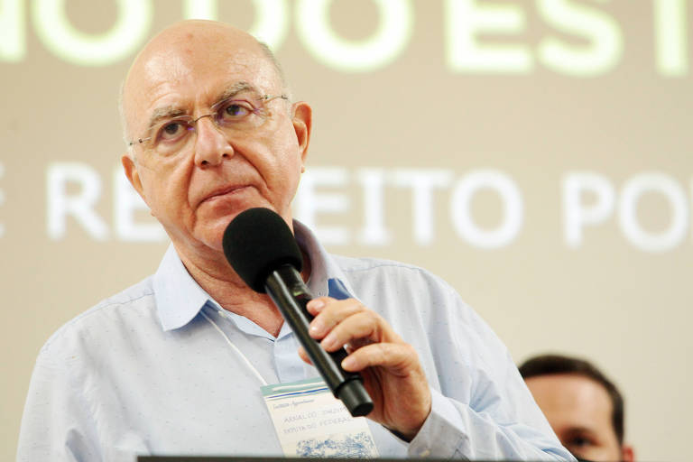 Deputados criticam decisão do governo Bolsonaro de zerar imposto de importação de etanol