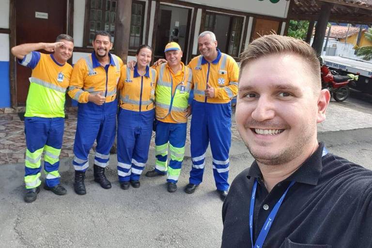 Eduardo Lossavaro, supervisor de operações do CCO da Rodovia dos Tamoios e equipe