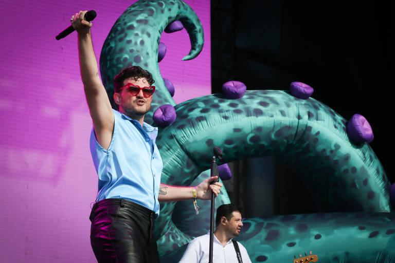 Jão foi outro que incentivou os jovens a tirarem o título de eleitor e votar nas próximas eleições