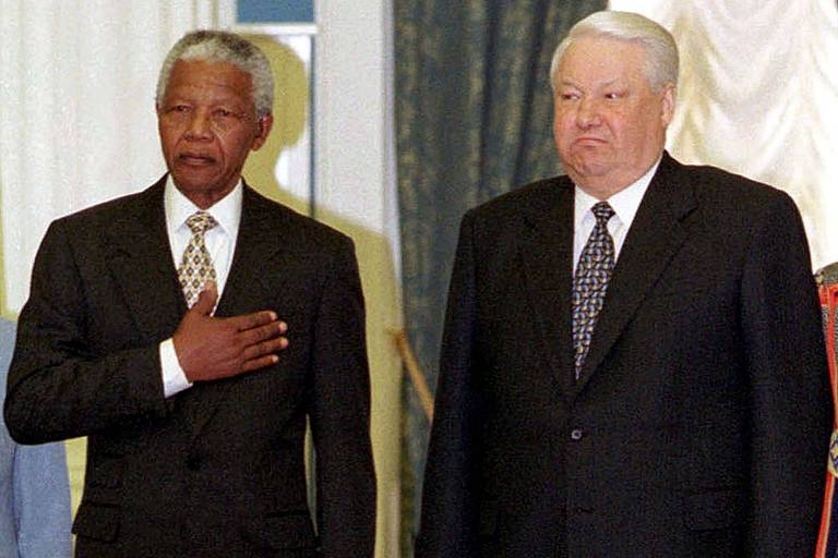 Visita do então presidente da África do Sul, Nelson Mandela, ao então presidente russo, Boris Yeltsin, em Moscou
