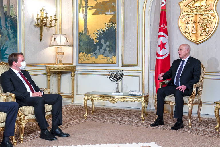 Presidente da Tunísia anuncia dissolução do Parlamento após sessão online