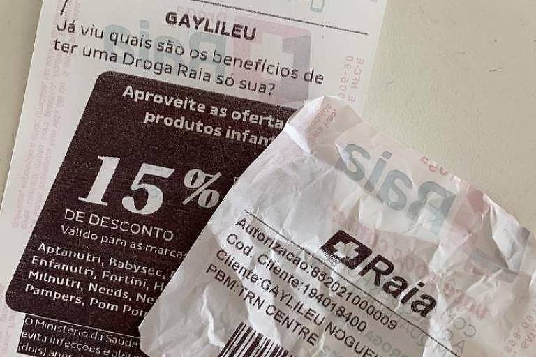 Cliente acusa farmácia de homofobia ao ser tratado como 'Gaylileu'