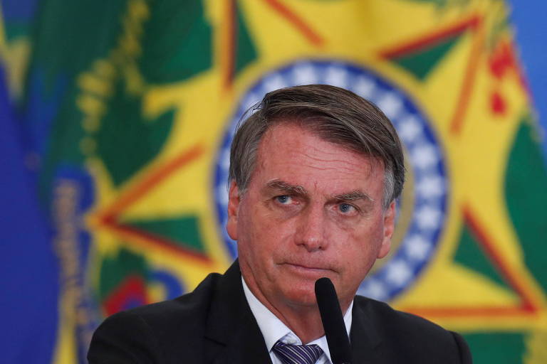 Procuradoria recebe pedido para investigar Bolsonaro, Codevasf e empreiteira