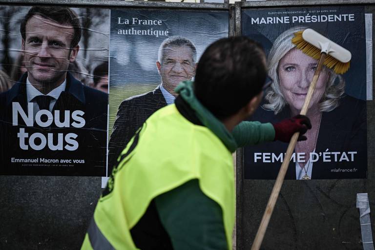 Le Pen encosta em Macron depois de esconder extremismo sob discurso 'paz e amor'