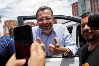 Costa Ricans vote in run-off presidential election