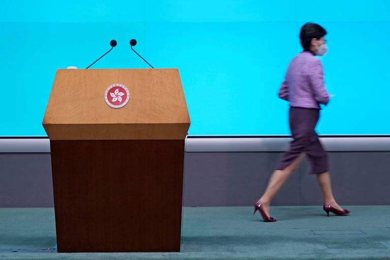 Carrie Lam, líder de Hong Kong durante protestos de 2019, anuncia que não disputará reeleição