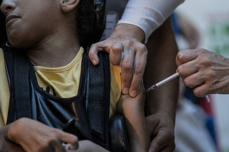 Início da vacinação de crianças na capital paulista, no Hospital Cruz Verde, na Vila Clementino