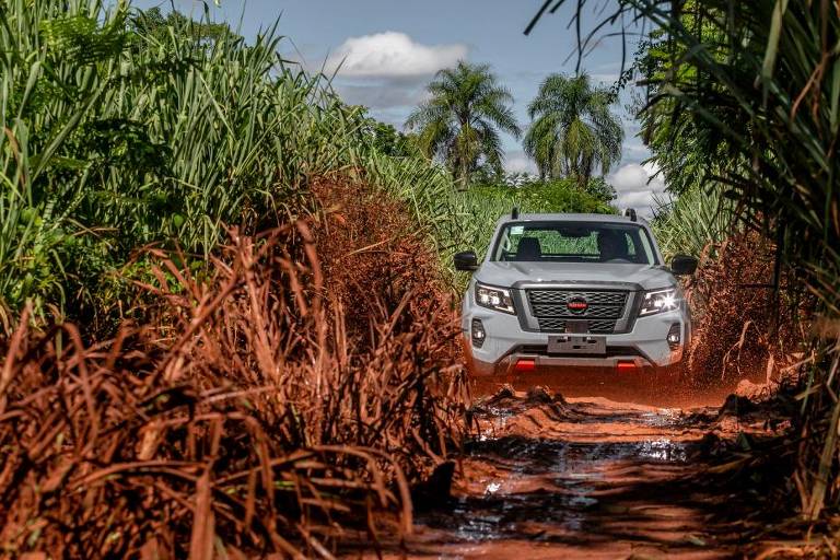 Nissan lança nova Frontier e anuncia investimento de R$ 1,2 bilhão no Brasil