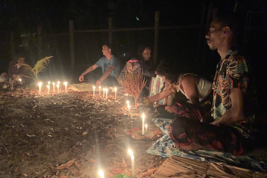 Fogo e Água no Templo Escuro