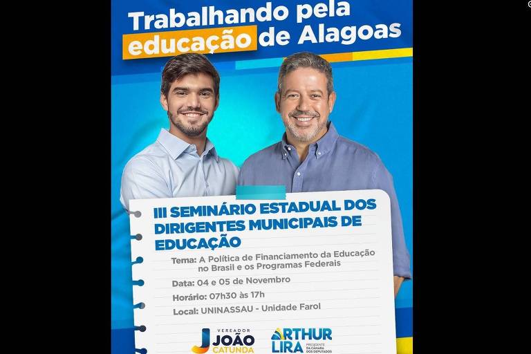 dois homes sorrindo m um cartas em que se lê: trabalhando pela educação de Alagoas