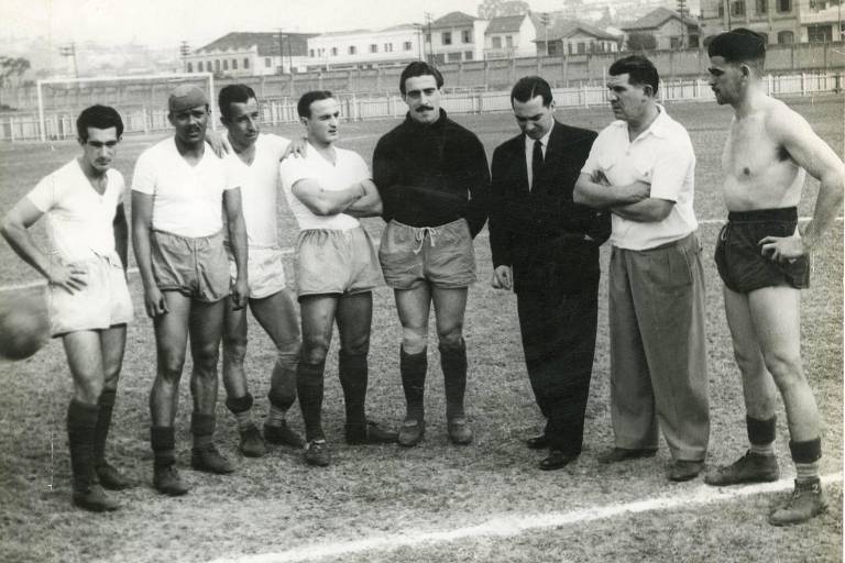 Treino do Palmeiras em agosto de 1948. Time era comandado por Felix Magno 