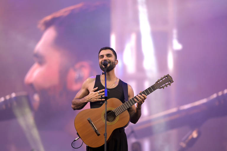 Cantor capixaba Silva em show no Breve Festival, na Esplanada do Mineirão, em Belo Horizonte (MG)