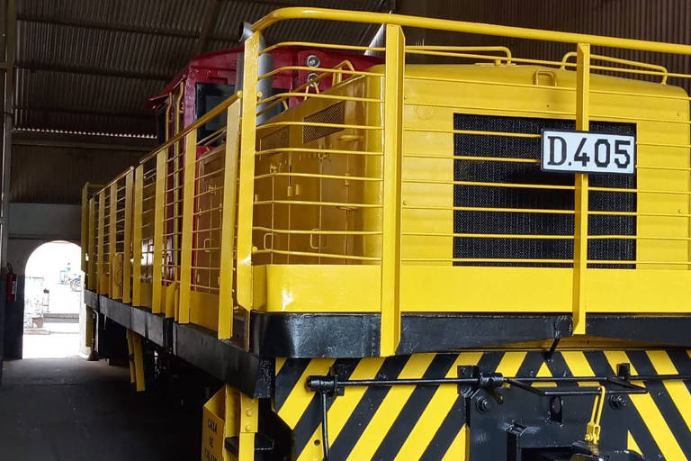 Locomotiva fabricada em 1964 que ficará exposta na estação Pedra Mole, em Ipatinga (MG)