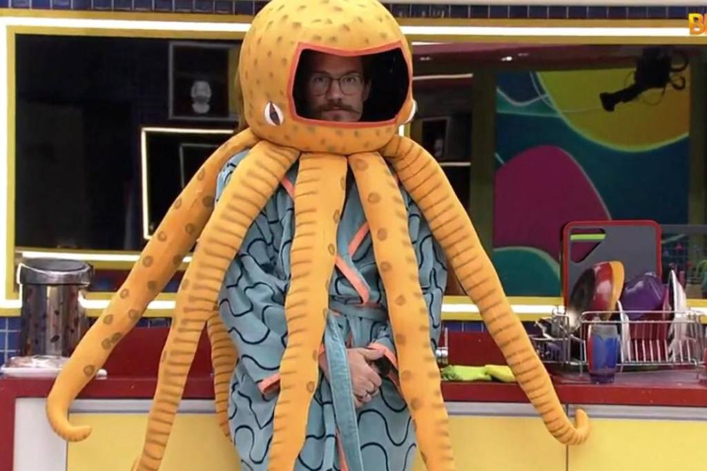 Foto: 'BBB 22': Eliezer vira meme ao ser obrigado a vestir monstro em  formato de polvo - Purepeople