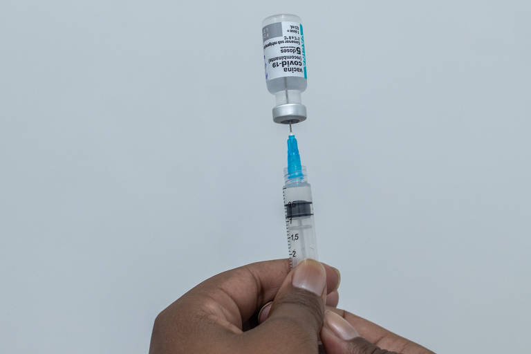 Após 3 anos, vacinas contra Covid se tornam cada vez mais adaptáveis a novas variantes
