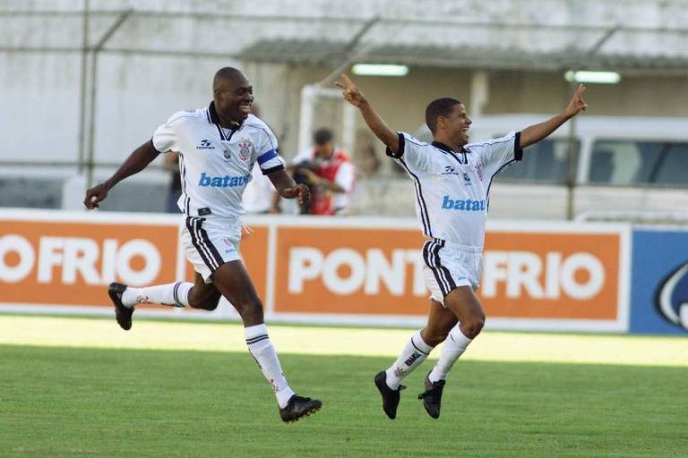 Coluna, Mataram a graça do futebol